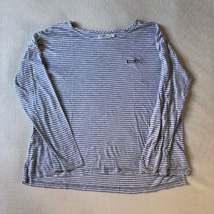 Vineyard Vines Stripe Embroidered tee shirt